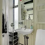 Amazing In With Kitchen *