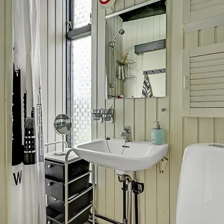 Amazing In With Kitchen *