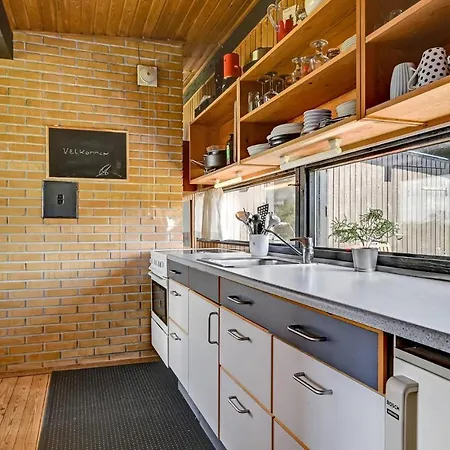Amazing In With Kitchen *