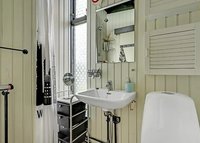 Amazing In With Kitchen *
